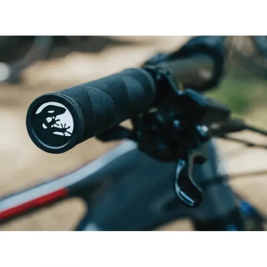 Грипсы Lizard Skins STRATA Lock-On, 135мм, jet black