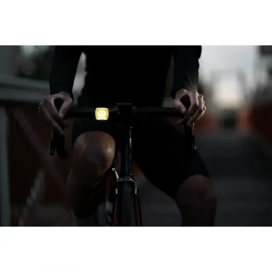 Мигалка передня Knog Blinder Skull Array Front 200 Lumens 12285