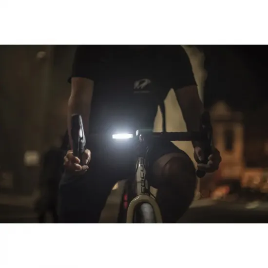 Мигалка передня Knog Plus Front 40 Lumens Black 12140 Мигалка передня Knog Plus Front 40 Lumens Black 12140