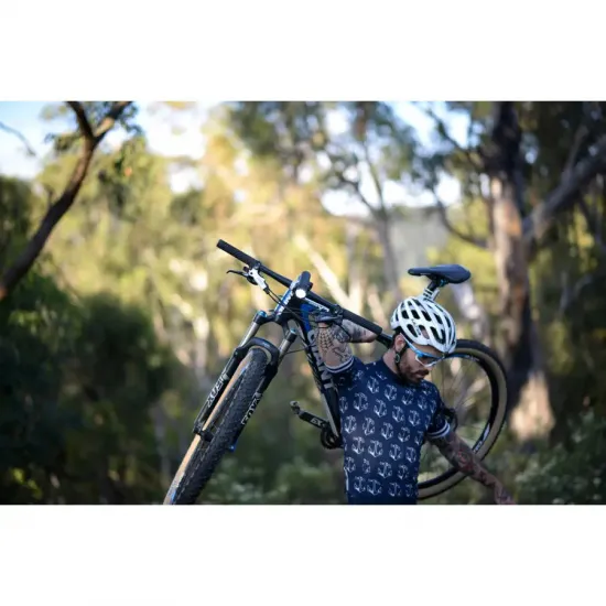 Фара Knog PWR Mountain 2000 Lumens POWERBANK Фара Knog PWR Mountain 2000 Lumens POWERBANK