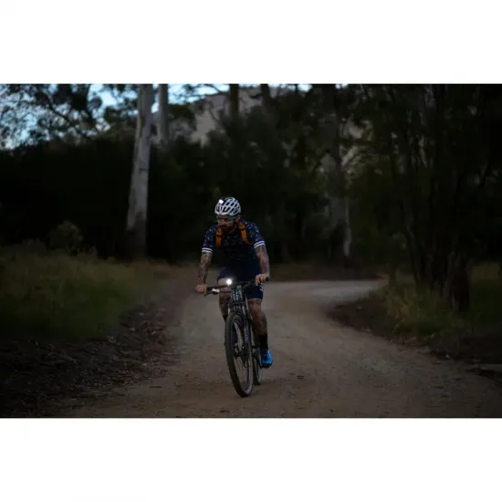 Фара Knog PWR Mountain 2000 Lumens POWERBANK Фара Knog PWR Mountain 2000 Lumens POWERBANK