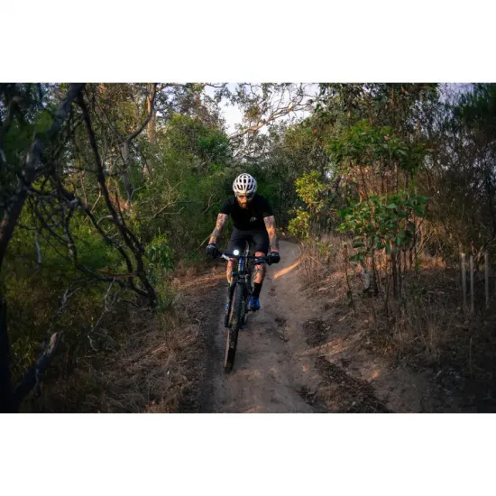 Фара Knog PWR Mountain 2000 Lumens POWERBANK Фара Knog PWR Mountain 2000 Lumens POWERBANK