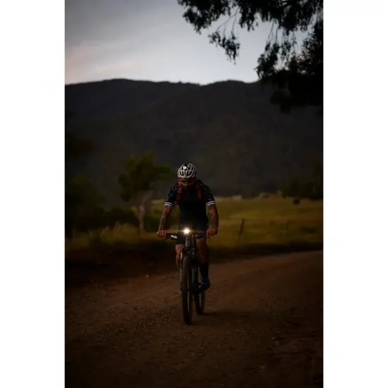 Фара Knog PWR Mountain 2000 Lumens POWERBANK Фара Knog PWR Mountain 2000 Lumens POWERBANK