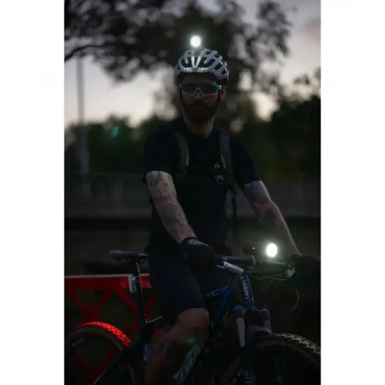 Фара Knog PWR Mountain 2000 Lumens POWERBANK Фара Knog PWR Mountain 2000 Lumens POWERBANK