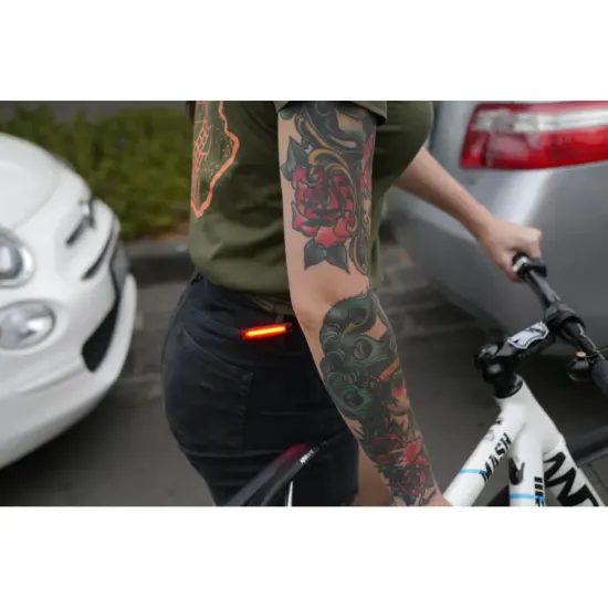 Мигалка задня Knog Plus Rear 20 Lumens Translucent 12143