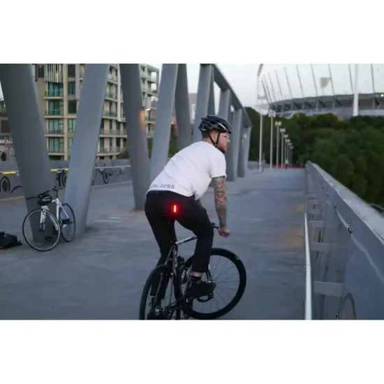 Мигалка задня Knog Plus Rear 20 Lumens Translucent 12143