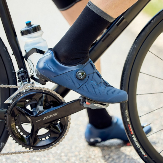 Веловзуття SHIMANO RC302ML з широкою колодкою біле, розм. EU44 Веловзуття SHIMANO RC302ML з широкою колодкою біле, розм. EU44