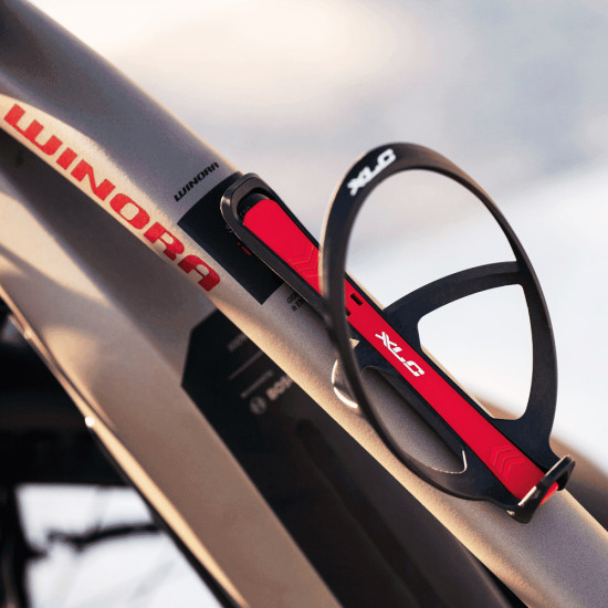 Фляготримач з бортировкою XLC BC-K10, червоний Фляготримач з бортировкою XLC BC-K10, червоний