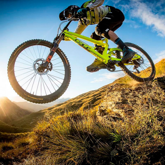 Шина Continental MudKing, 26"x2.30, 57-559, черная, не складная, BlackChili, Apex, Skin, 1100гр.