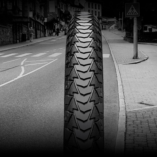 Покрышка Continental CONTACT Plus 28"x1.6, SafetyPlus Breaker, светоотражающая 101006